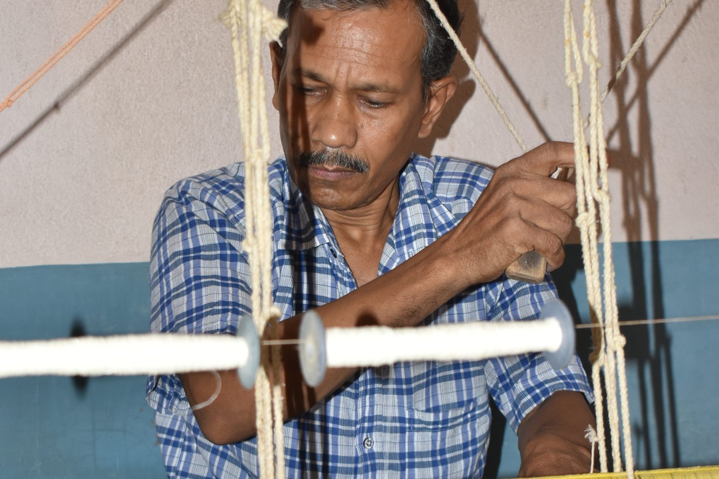 Subodh Sen weaving matka peace silk